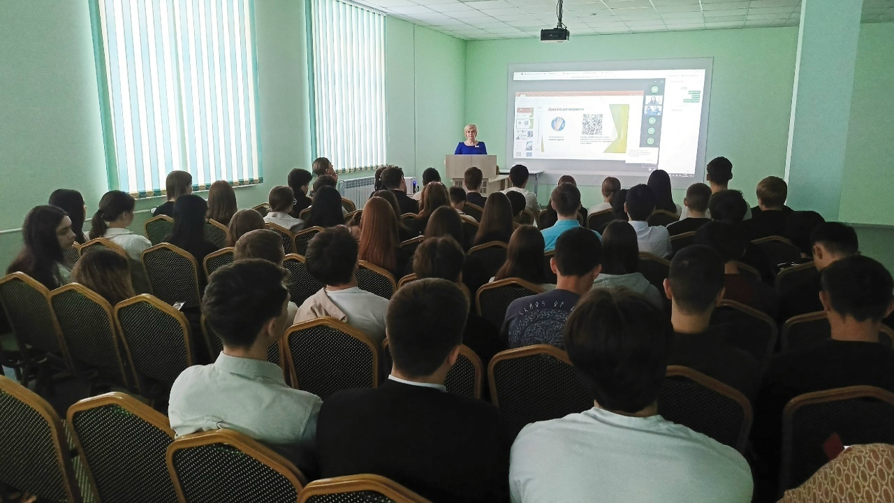 Оnline встреча  с представителем  образовательного учреждения «Синергия»